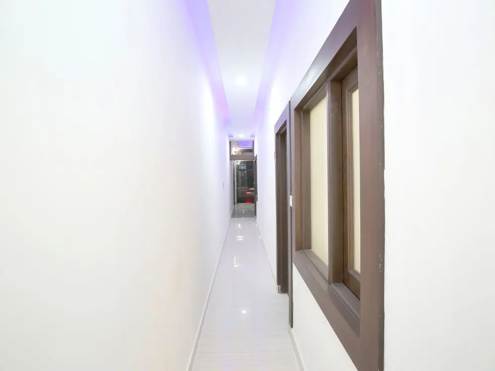 OYO 11034 Hotel JD Plaza