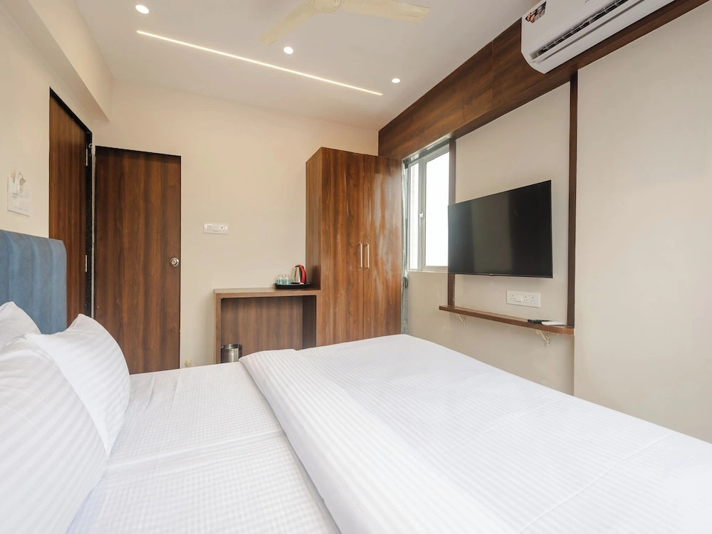Hotel Golden Dawn
