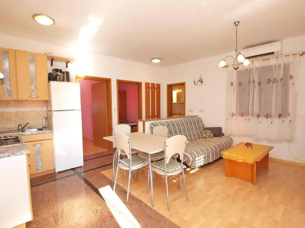 Alma Apartment