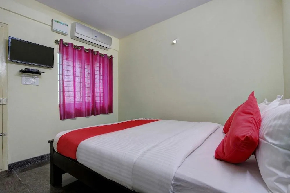 OYO 22471 Middle East Residency