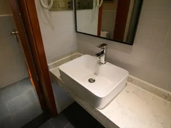 U Plus Hotel (Shanghai Xidu)