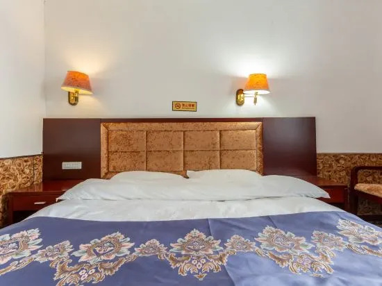 Yuhuwan Hotel(喀纳斯峪湖湾大酒店)