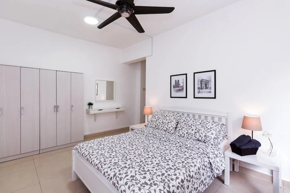 Chic Family Home Near Mont Kiara