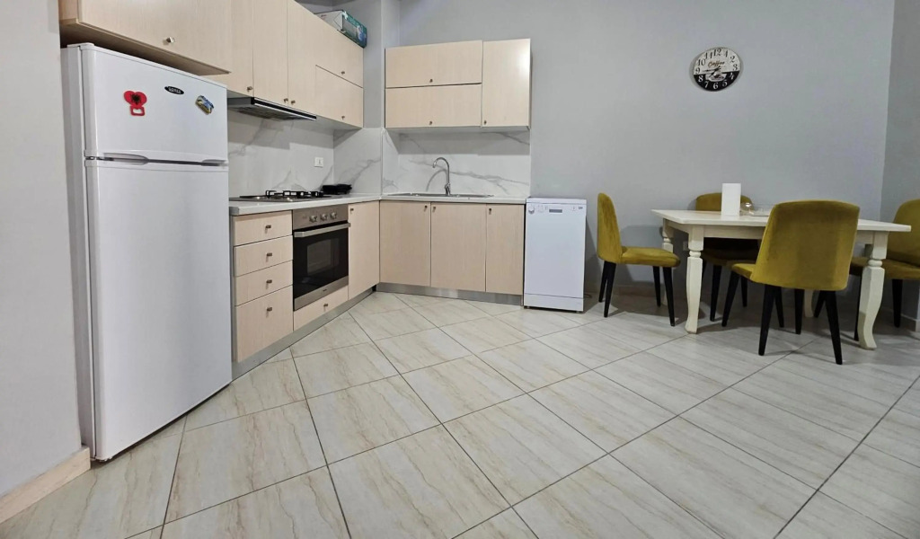 Pleasing Place with free parking on site in Tirana Komuna e Parisit
