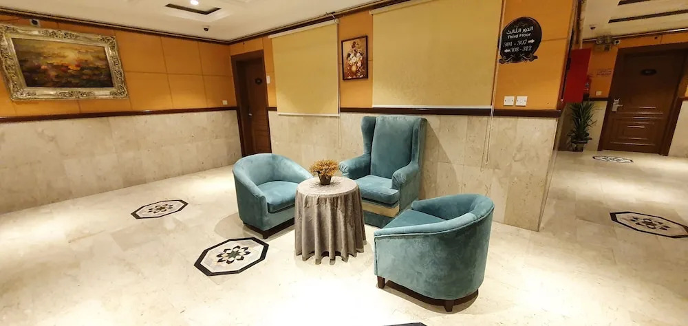 Saryet Al Hamra Hotel Apartments