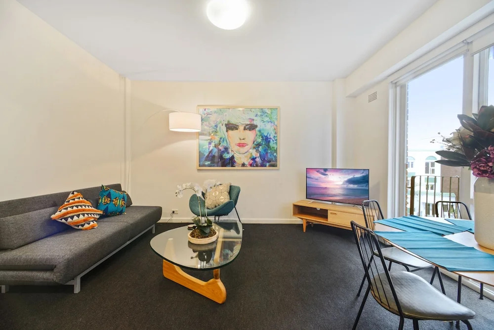 HomeHotel-Urban Retreat in Secure Boutique Block