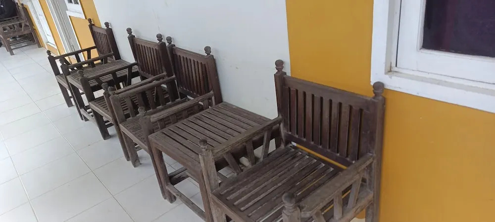 Hotel O Wisma Parakita Syariah Near RS Faisal Patalasang