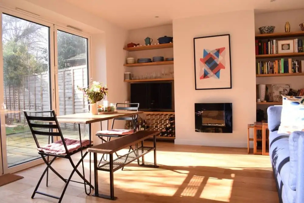 2 Bedroom Flat With Private Garden East London