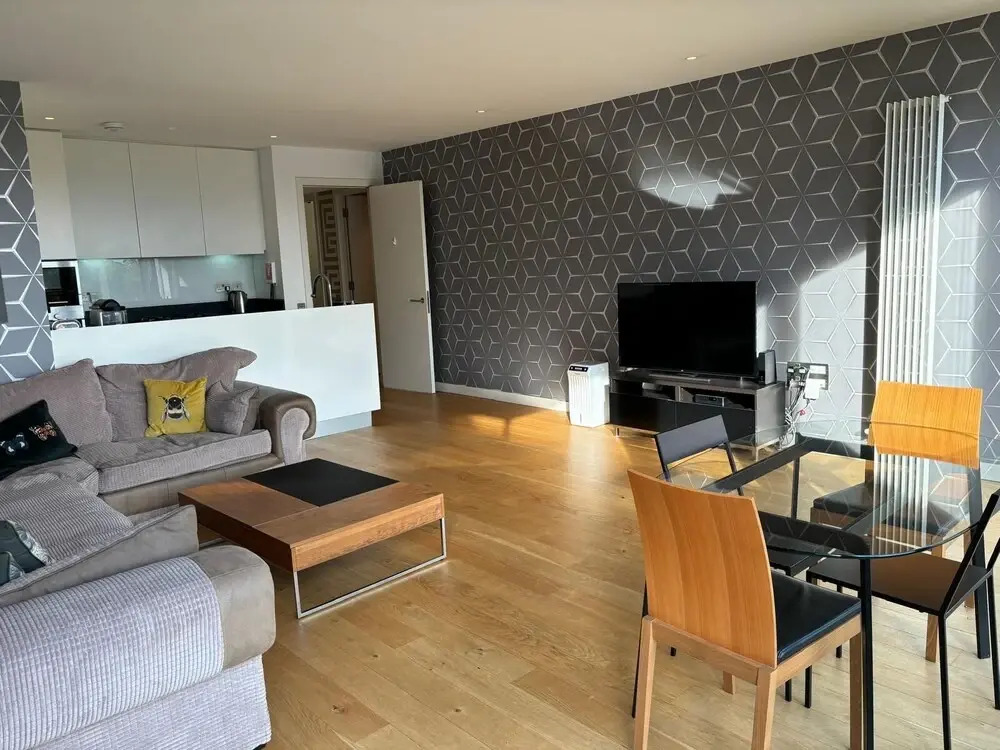 Stunning Park View Quartermile Apartment Close Proximity to Castle & University