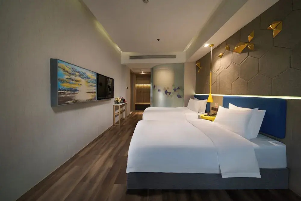 Jinglai Hotel · Curated Shanghai Xujiahui Jiaotong University Branch