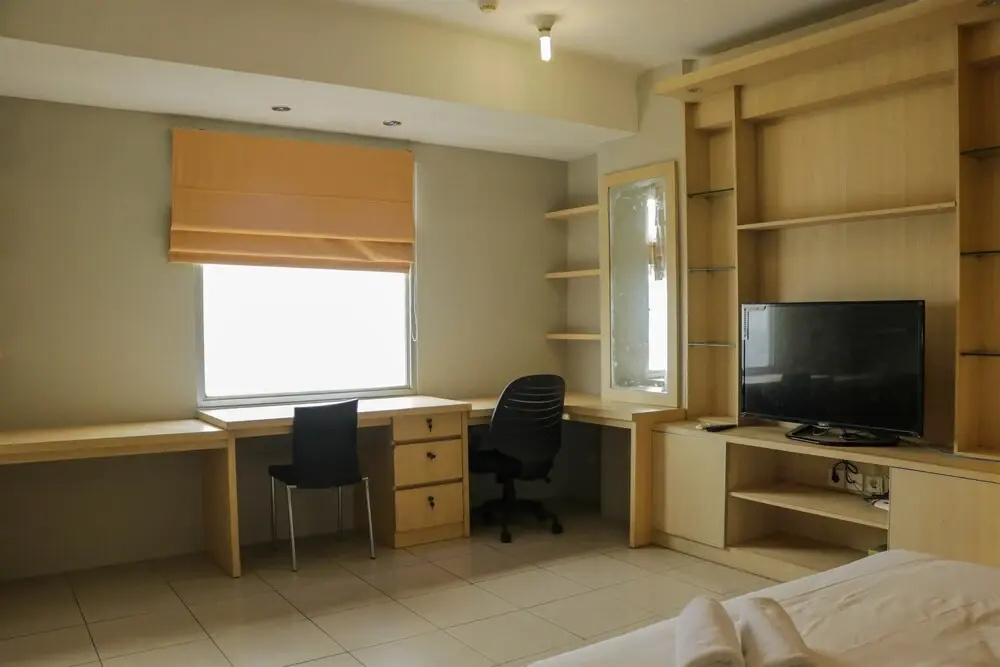 Fully Furnished And Spacious Studio At Green Bay Pluit Apartment