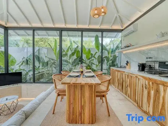 Melasti Breeze 4 – 1BR Tropical Escape in Uluwatu  - A Luxury Private Villa By Balinest Villas