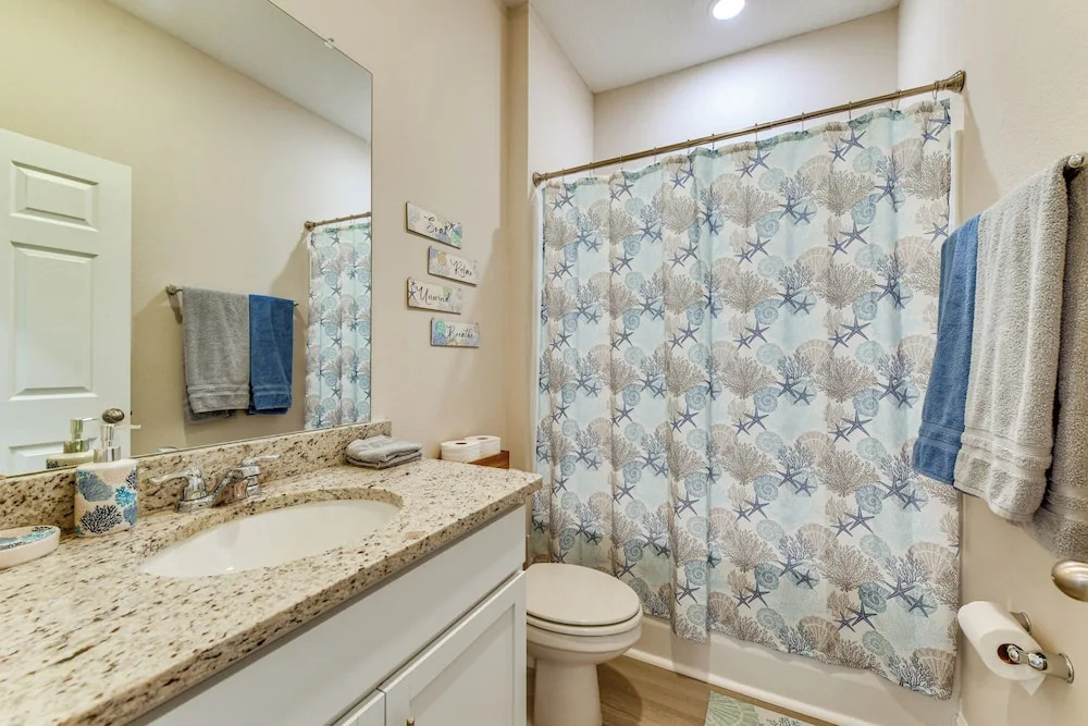 Home < 1-mi Walk to Warm Mineral Springs Park!