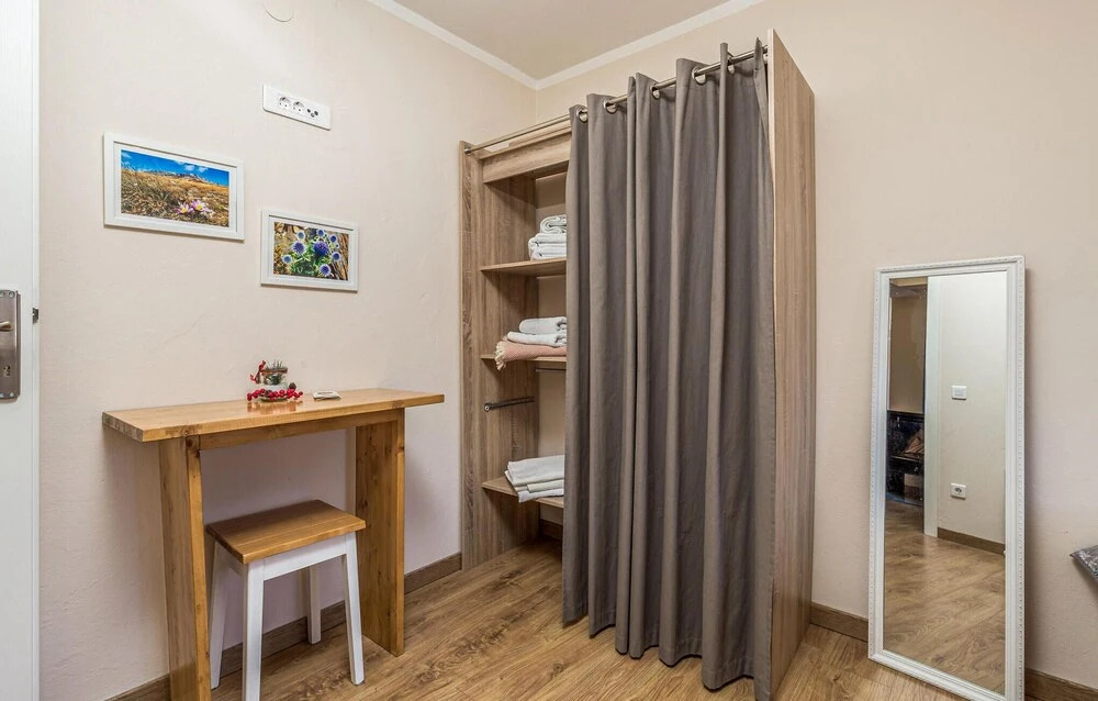 Nice Home In Rakovicko Seliste With Wifi