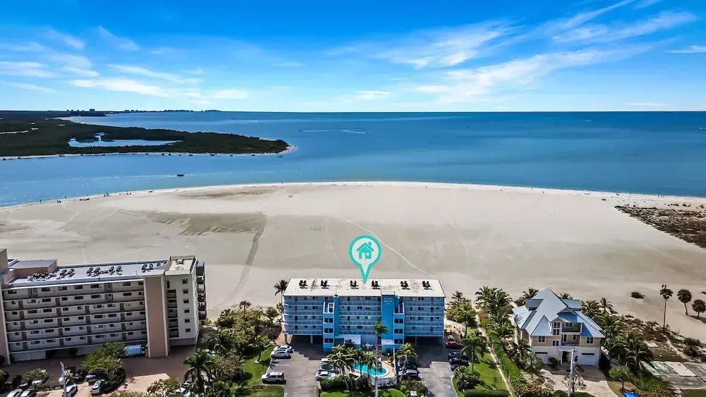 Castle Beach 205