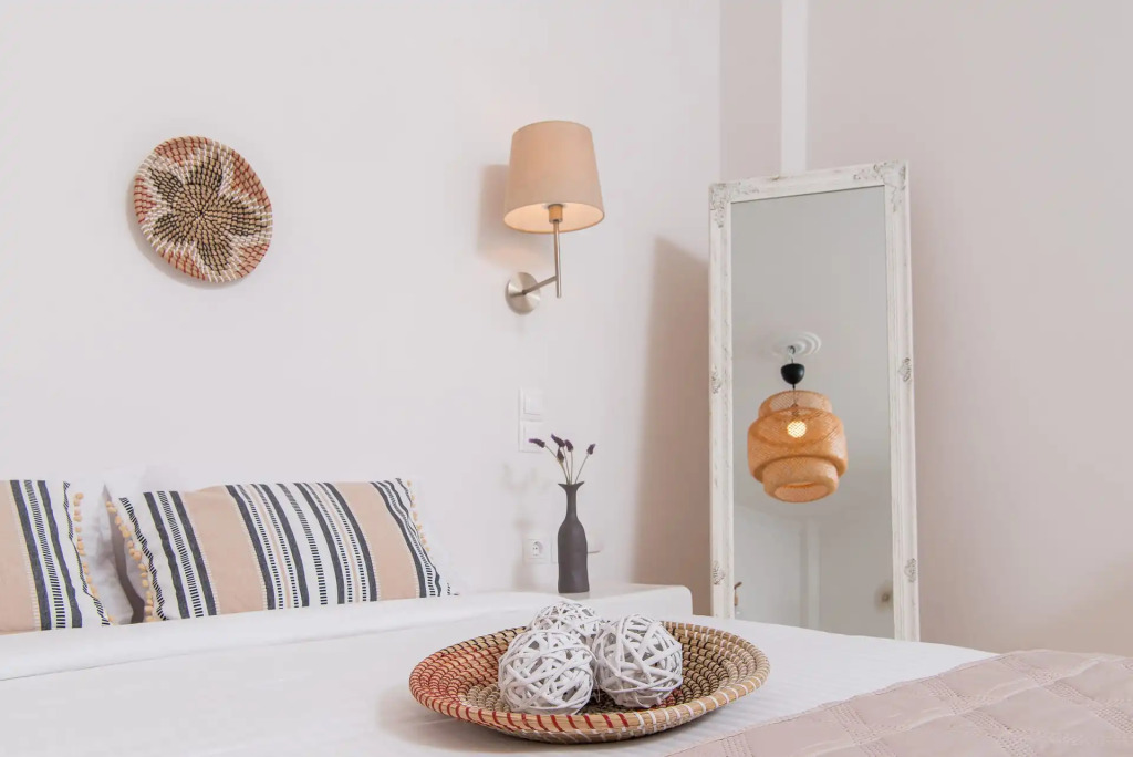 Golden Sunrise Suites