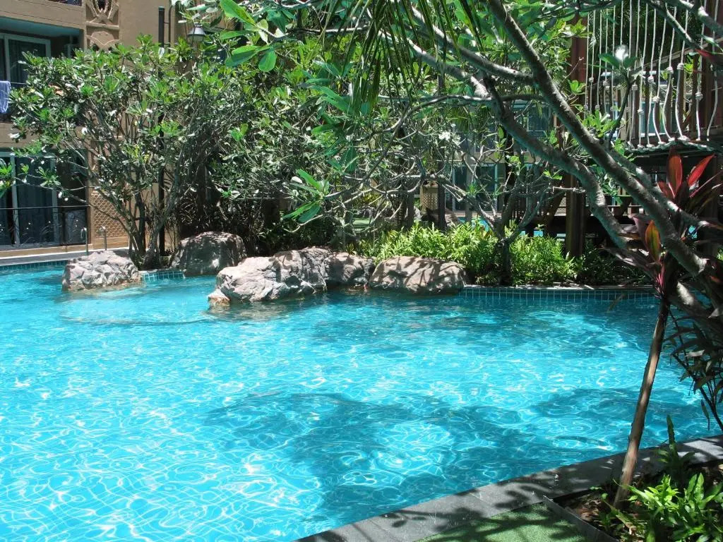 Atlantis Condo & Water Park Pattaya By the Sea