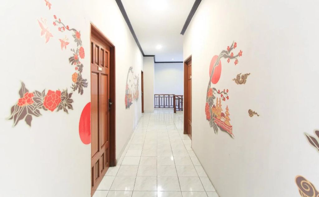 Santo Guest House