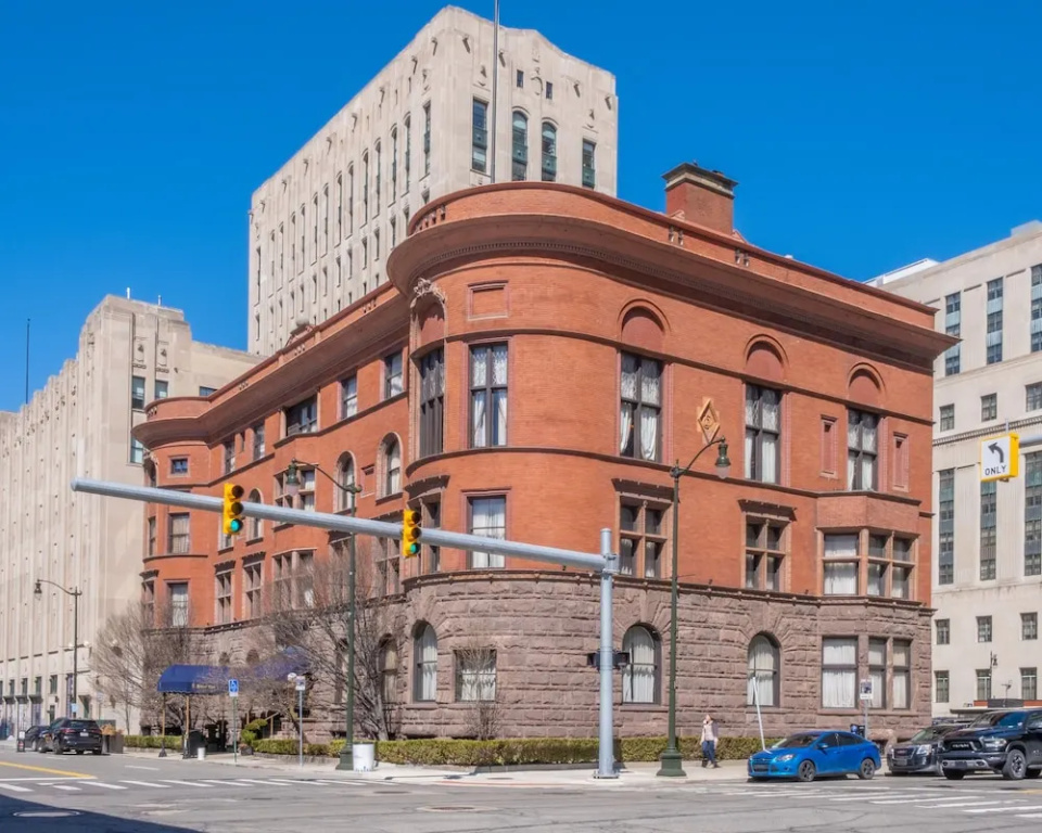 The Detroit Club