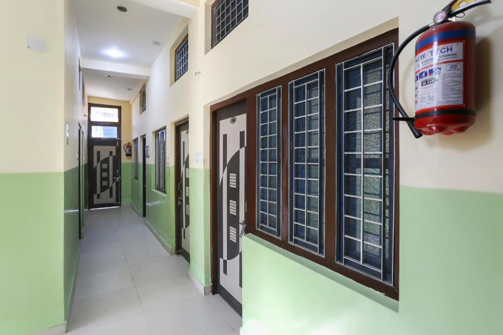 OYO 63403 Saraswati Paying Guest House