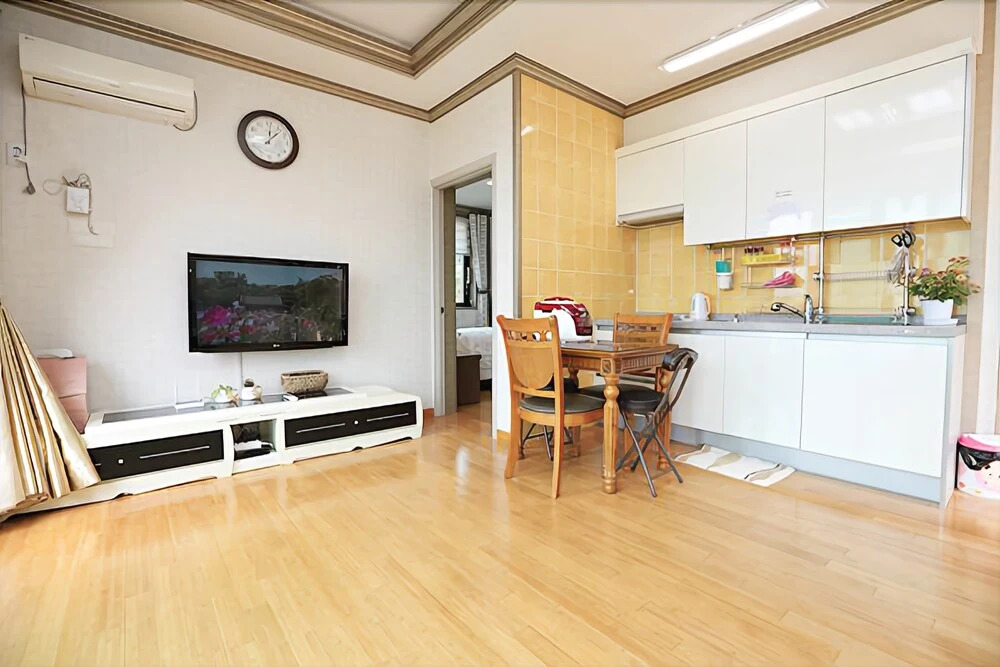 Ganghwa Rulru Ralra Pension