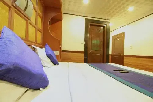 The Greenery - Holiday Inn by OYO Rooms