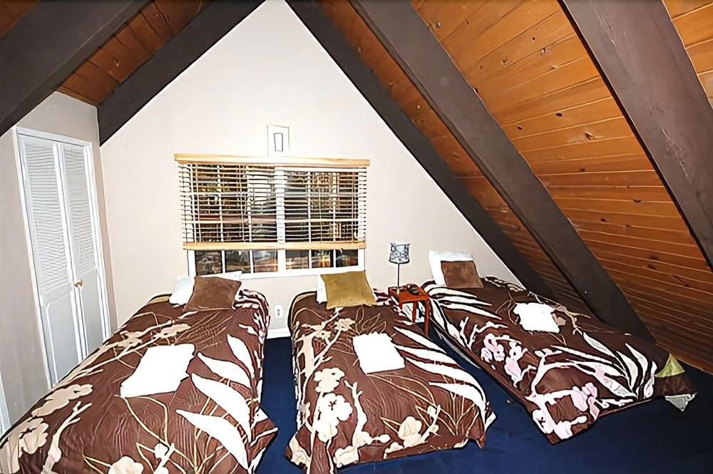 3373 Cape Horn Road 3 Bedroom Cabin