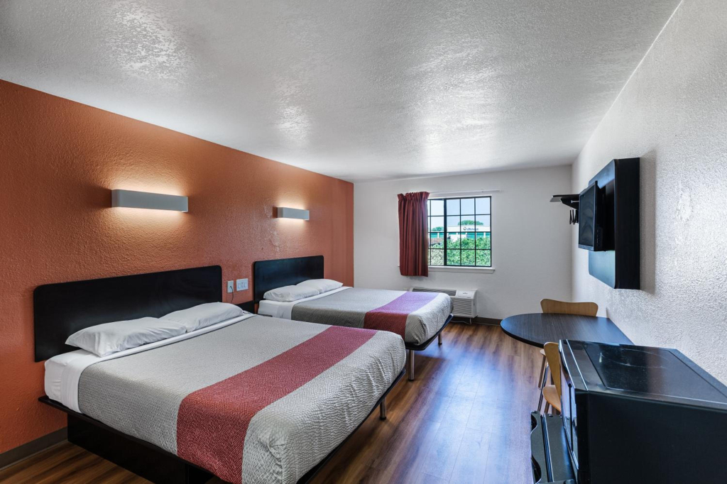 Motel 6-Bedford, TX - Fort Worth