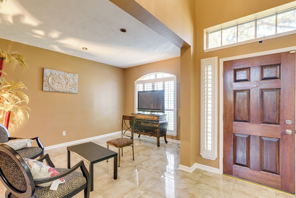 3,500-sq-ft Retreat w/ Private Yard in Sugar Land!