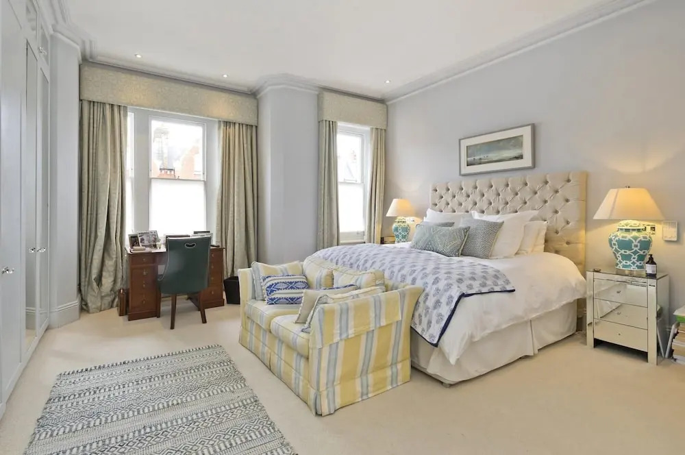 Cosy 4-bed Family Home Shepherd s Bush