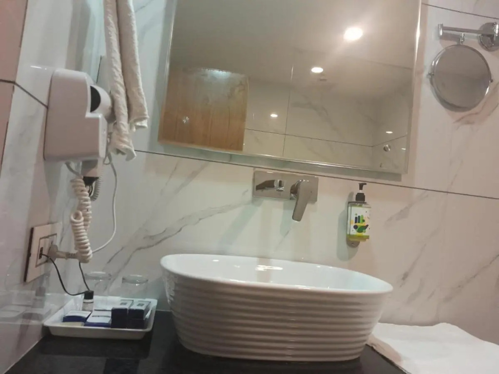 Banyan hotel&restro