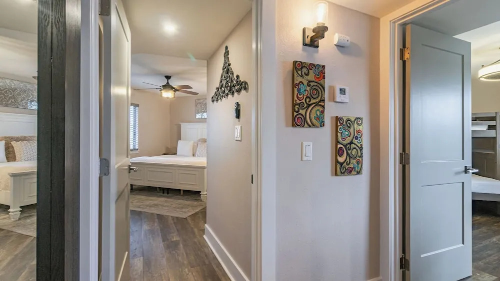 Steps to the Beach, Pool + Hot Tub Renovated Retreat Sea Haven by Avantstay