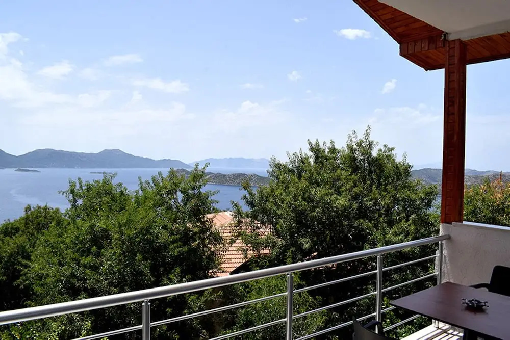 Saranda Teras Pansiyon