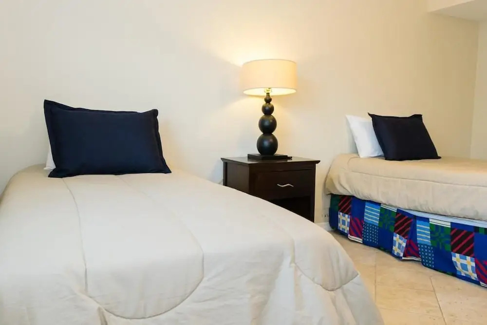 Palm Cay 5