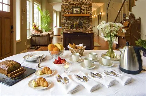 Woodside Inn