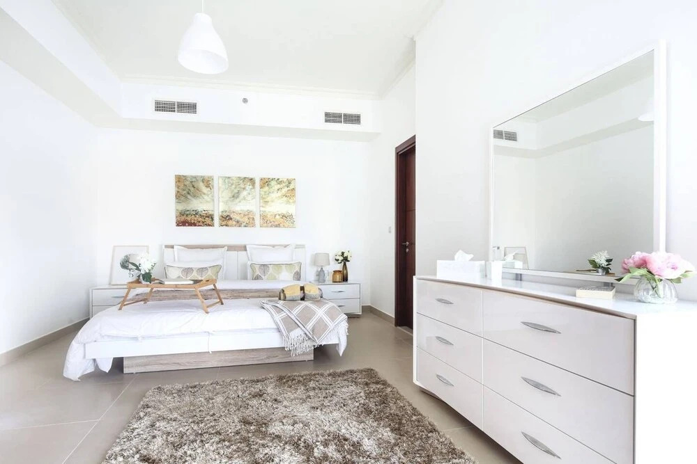 Spectacular 2BR in Beautiful Burj Vista!