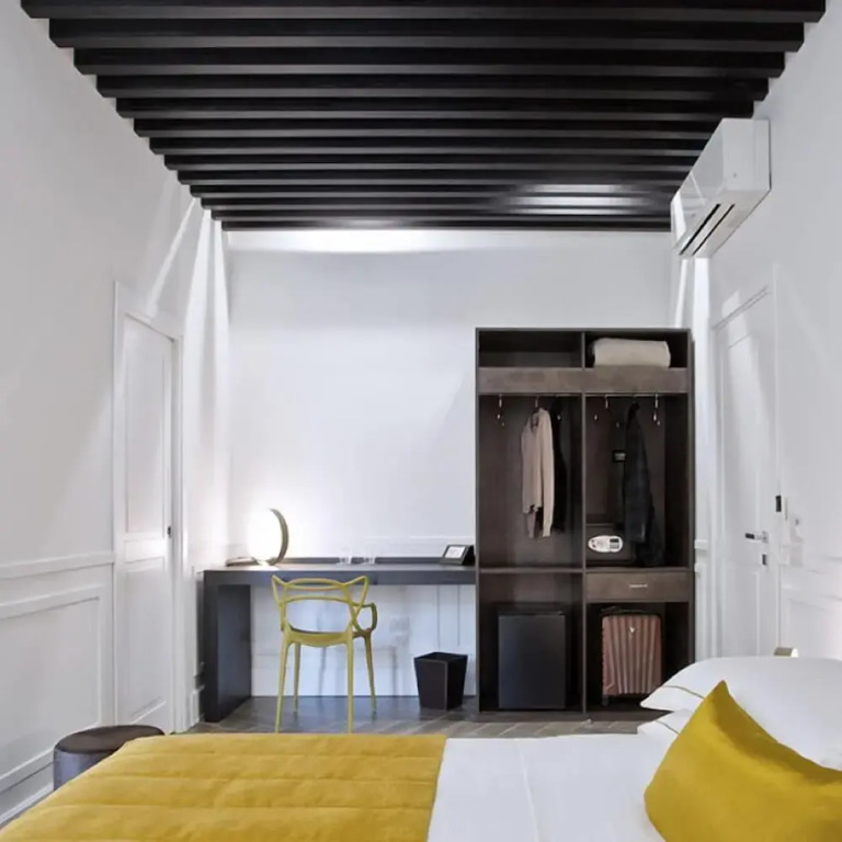 Umberto34-Luxury Home