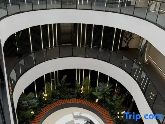 H-mak AIRPORT OTEL