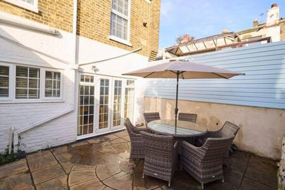 Host & Stay - Grosvenor House