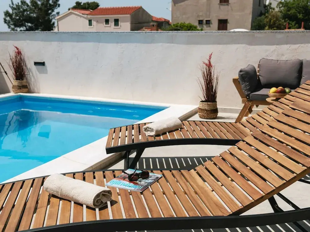 Villa La Ze - Three Bedroom Villa with Swimming Pool