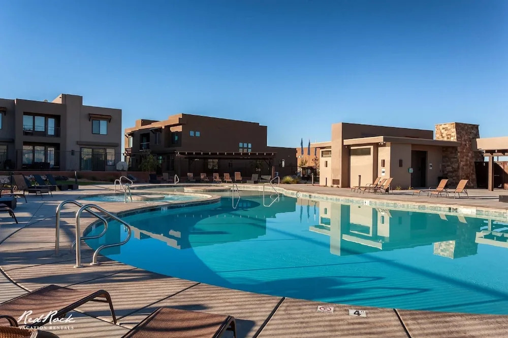 Escape to St. George by RedAwning