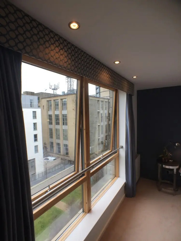 Penthouse Apartment In Edinburghs City Centre