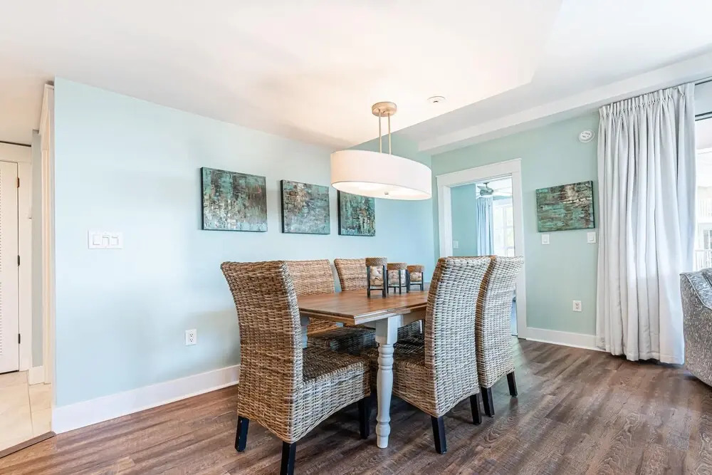 Market Street Inn 337 flr3 1BR 1BA 4