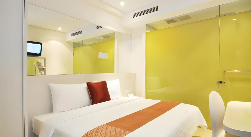 Pyrenees Jogja Hotel