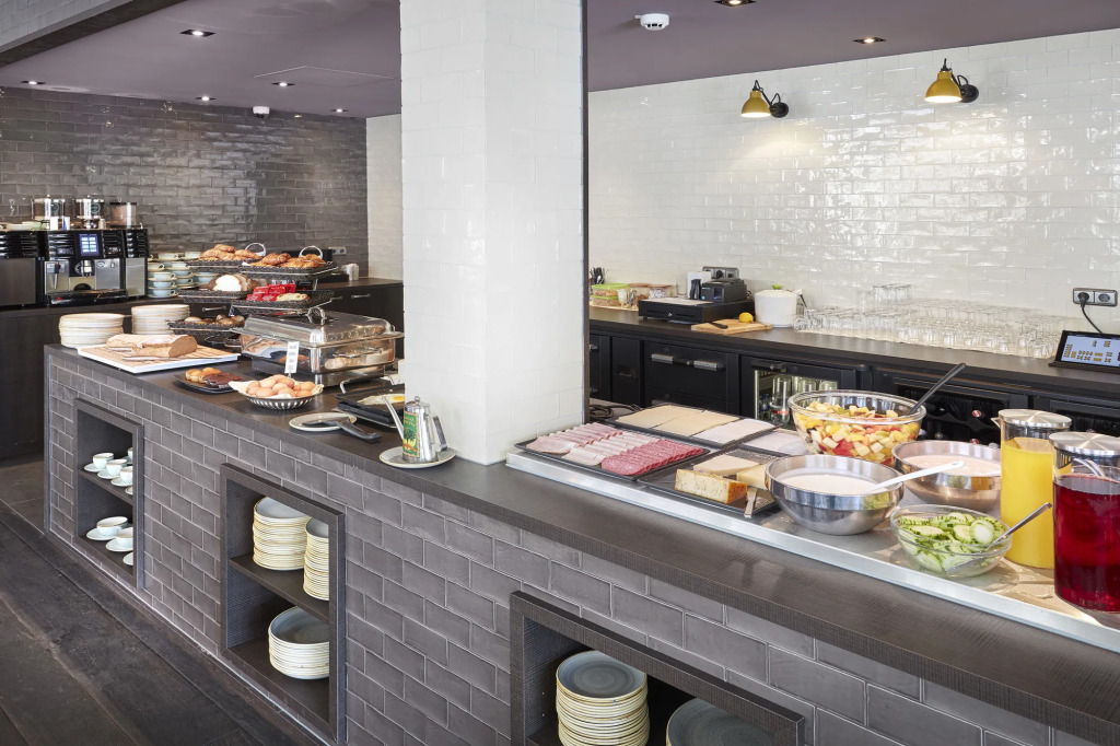 Hotel Lion DOr