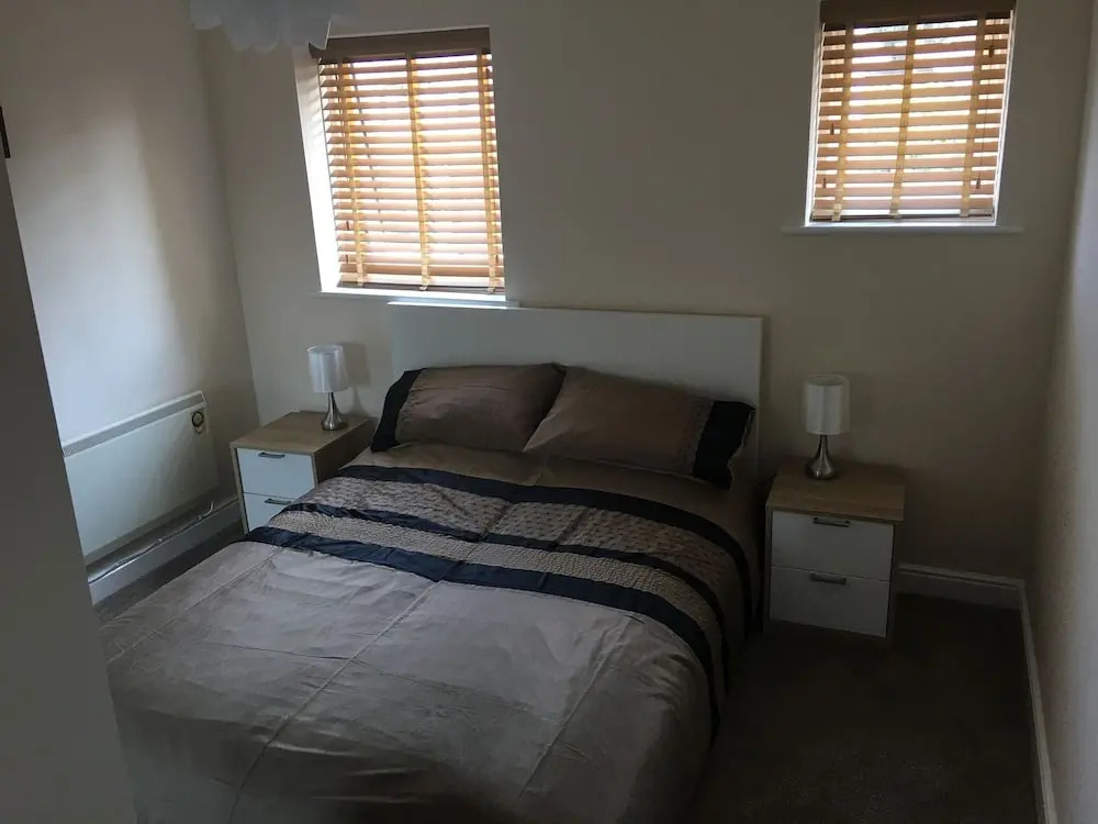 Eaton Ford Green Apartment