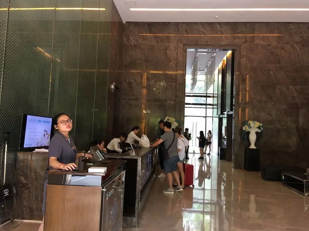 Checkinn Apartment- Poly Zhongda