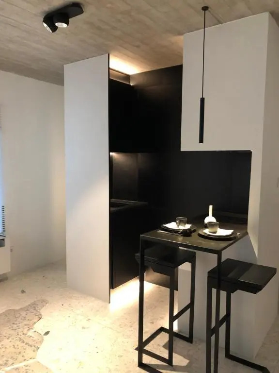 studio medieval city center at river de Leie