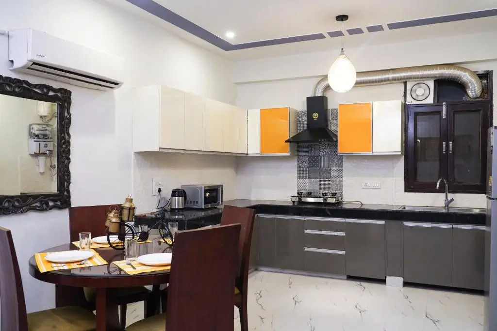 Lime Tree Service Apartment - Near Artemis Hospital ,Gurgaon