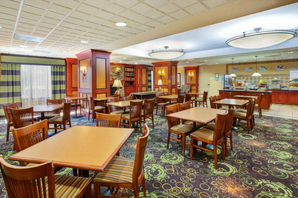 Holiday Inn Express Hotel & Suites Fort Wayne by IHG